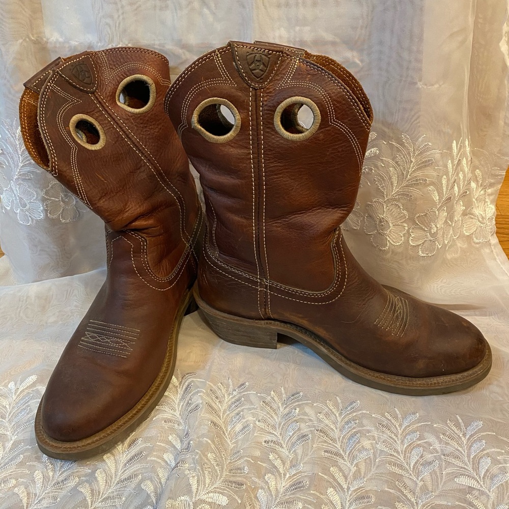 Ariat boots US size 90